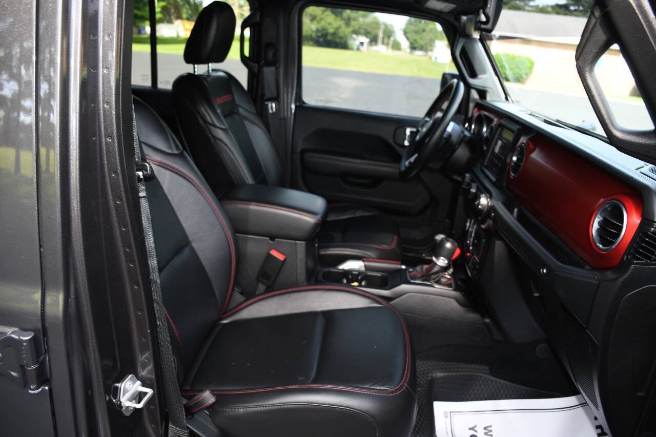 Used 2018 Jeep Wrangler Unlimited Rubicon AWD/4WD image 25