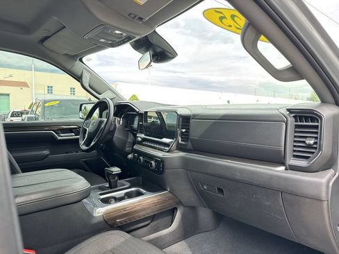 Used 2025 Chevrolet Silverado 1500 RST AWD/4WD image 30