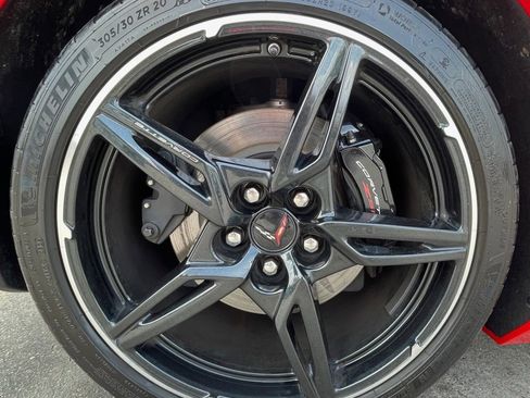 Used 2023 Chevrolet Corvette Stingray Premium Cpe w/ Z51 Performance Package image 13