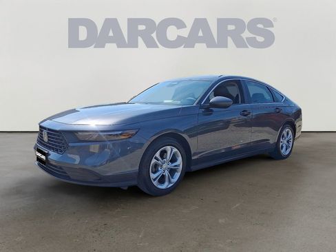 Used 2025 Honda Accord LX image 3