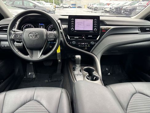 Used 2023 Toyota Camry SE FWD image 14