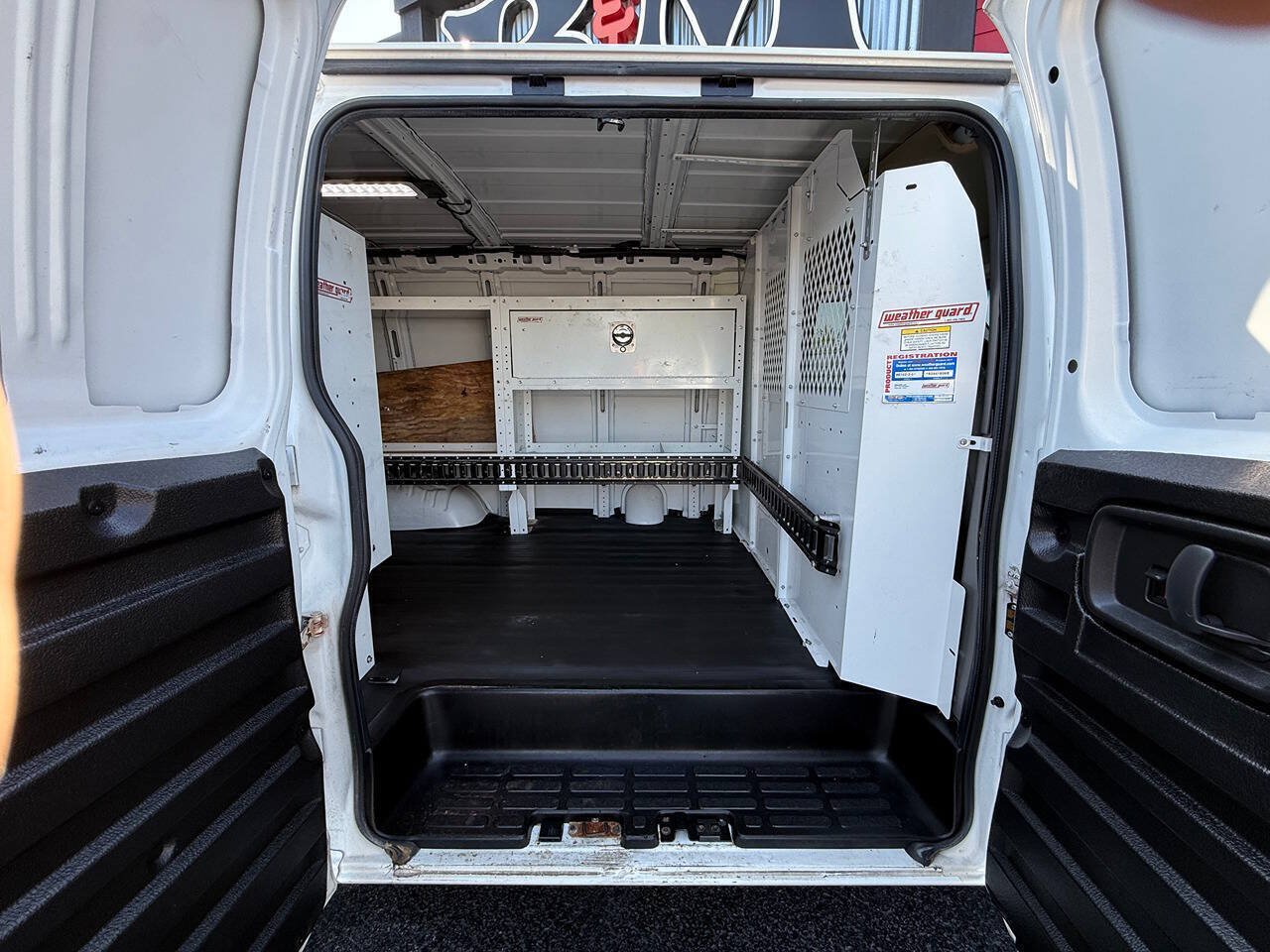 Used 2020 GMC Savana 3500 w/ Driver Convenience Package RWD image 20