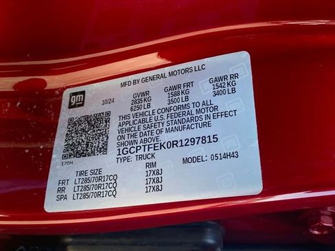 Certified 2024 Chevrolet Colorado ZR2 w/ Safety Package image 25