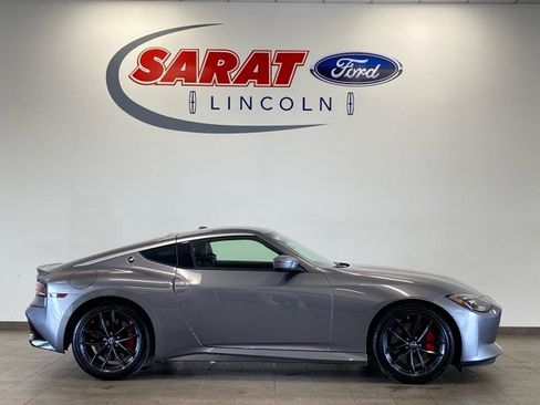 Used 2025 Nissan Z Performance w/ Floor Mat Package RWD image 1