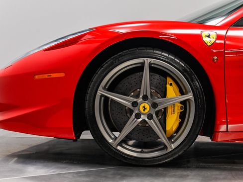 Used 2013 Ferrari 458 Spider RWD image 47
