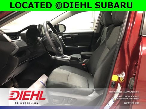 Used 2022 Toyota RAV4 XLE w/ Convenience Package image 19