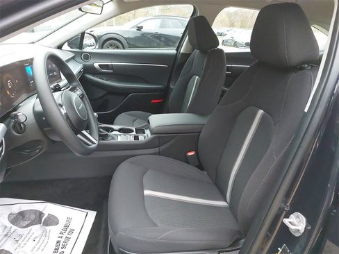 Certified 2025 Hyundai Sonata SE image 14