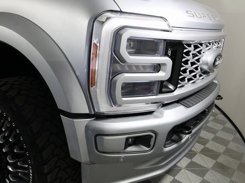 Used 2023 Ford F450 Limited w/ FX4 Off-Road Package image 46