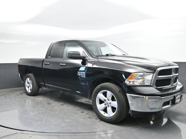 Used 2024 RAM 1500 Classic SLT AWD/4WD image 5