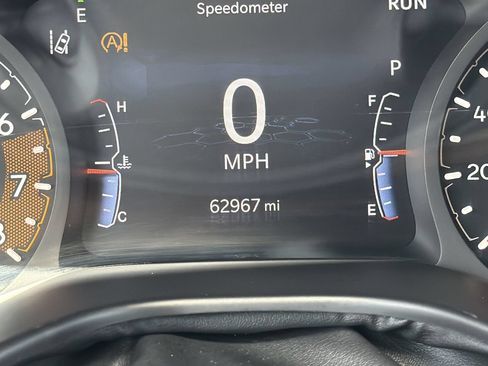 Used 2024 Jeep Compass Latitude AWD/4WD image 30