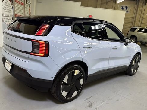 Used 2025 Volvo EX30 Ultra w/ Climate Package AWD/4WD image 7