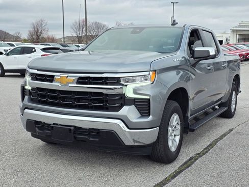 Used 2023 Chevrolet Silverado 1500 LT image 3