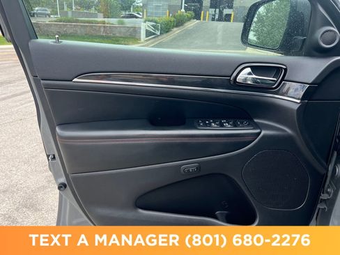 Used 2020 Jeep Grand Cherokee Trailhawk w/ Trailhawk Luxury Group AWD/4WD image 10