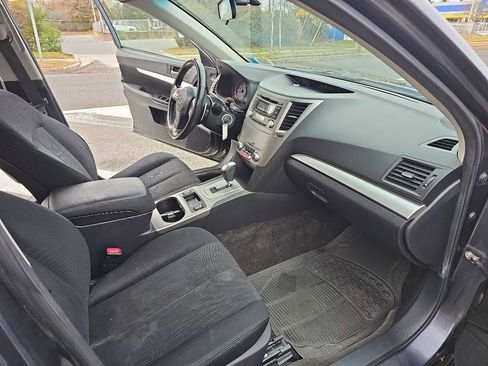 Used 2013 Subaru Outback 2.5i Premium w/ All-Weather Pkg image 14