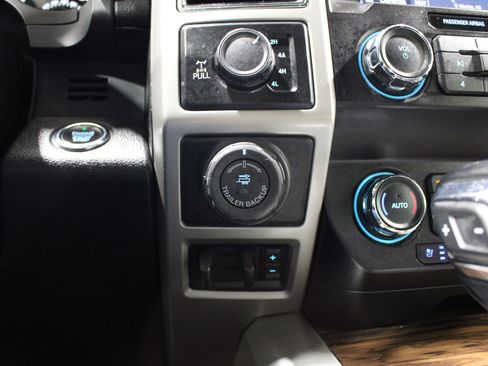 Used 2019 Ford F150 Lariat AWD/4WD image 18