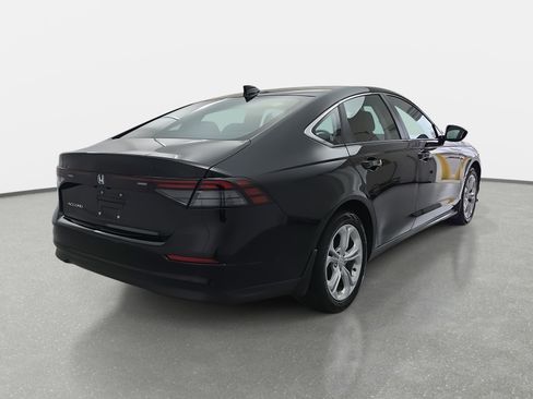 Used 2024 Honda Accord LX image 5