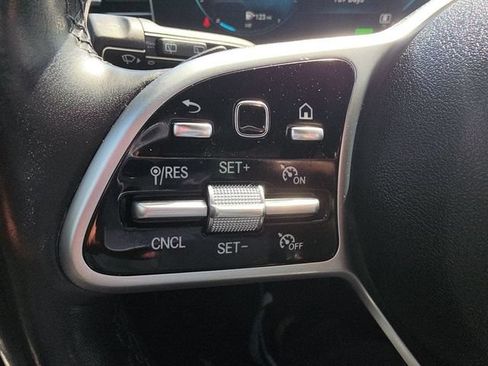 Used 2020 Mercedes-Benz GLE 450 4MATIC w/ MBUX Technology Package image 33