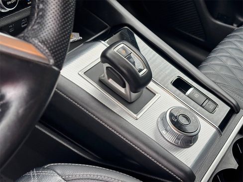 Used 2023 Mitsubishi Outlander SEL image 12