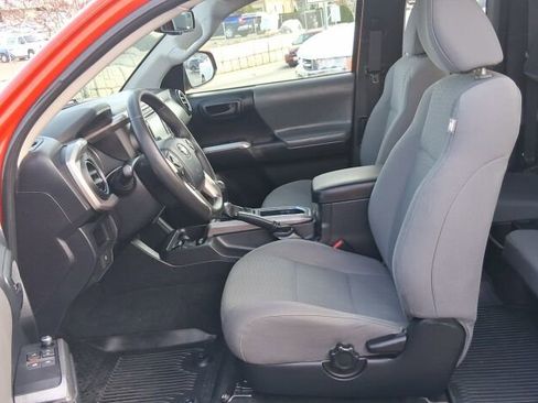 Used 2018 Toyota Tacoma SR5 image 26