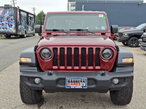 Used 2021 Jeep Wrangler Islander image 2