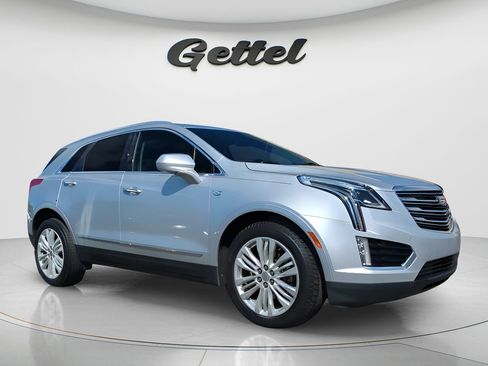 Used 2018 Cadillac XT5 Premium Luxury image 2