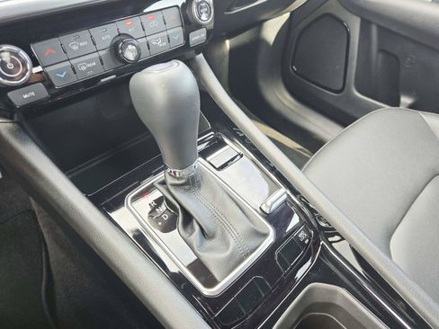 Used 2025 Jeep Compass Limited AWD/4WD image 30