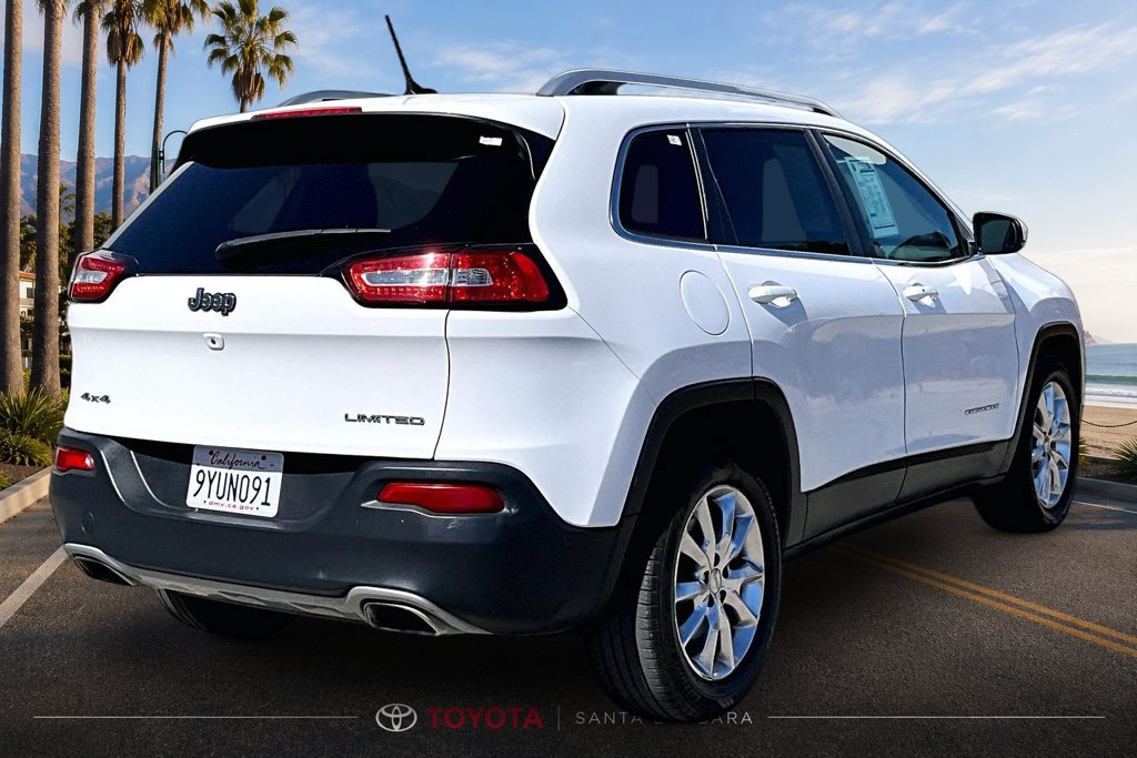Used 2015 Jeep Cherokee Limited w/ Luxury Group AWD/4WD image 5
