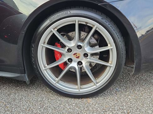 Used 2014 Porsche 911 Carrera 4S image 15