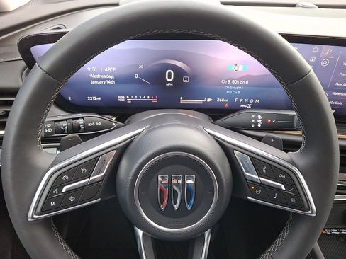 Used 2025 Buick Envision Avenir image 20