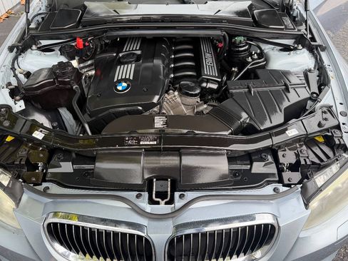 Used 2011 BMW 328i Convertible RWD image 5