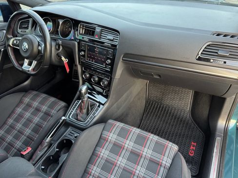 Used 2018 Volkswagen GTI S image 30