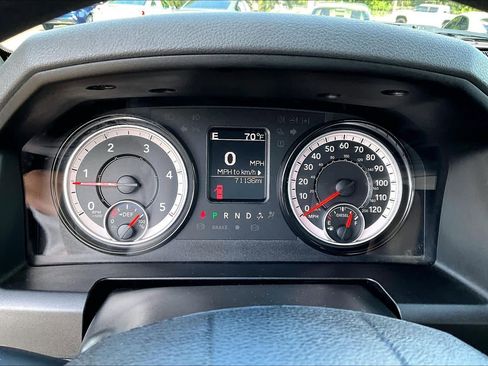 Used 2019 RAM 1500 Tradesman w/ Chrome Appearance Group RWD image 25