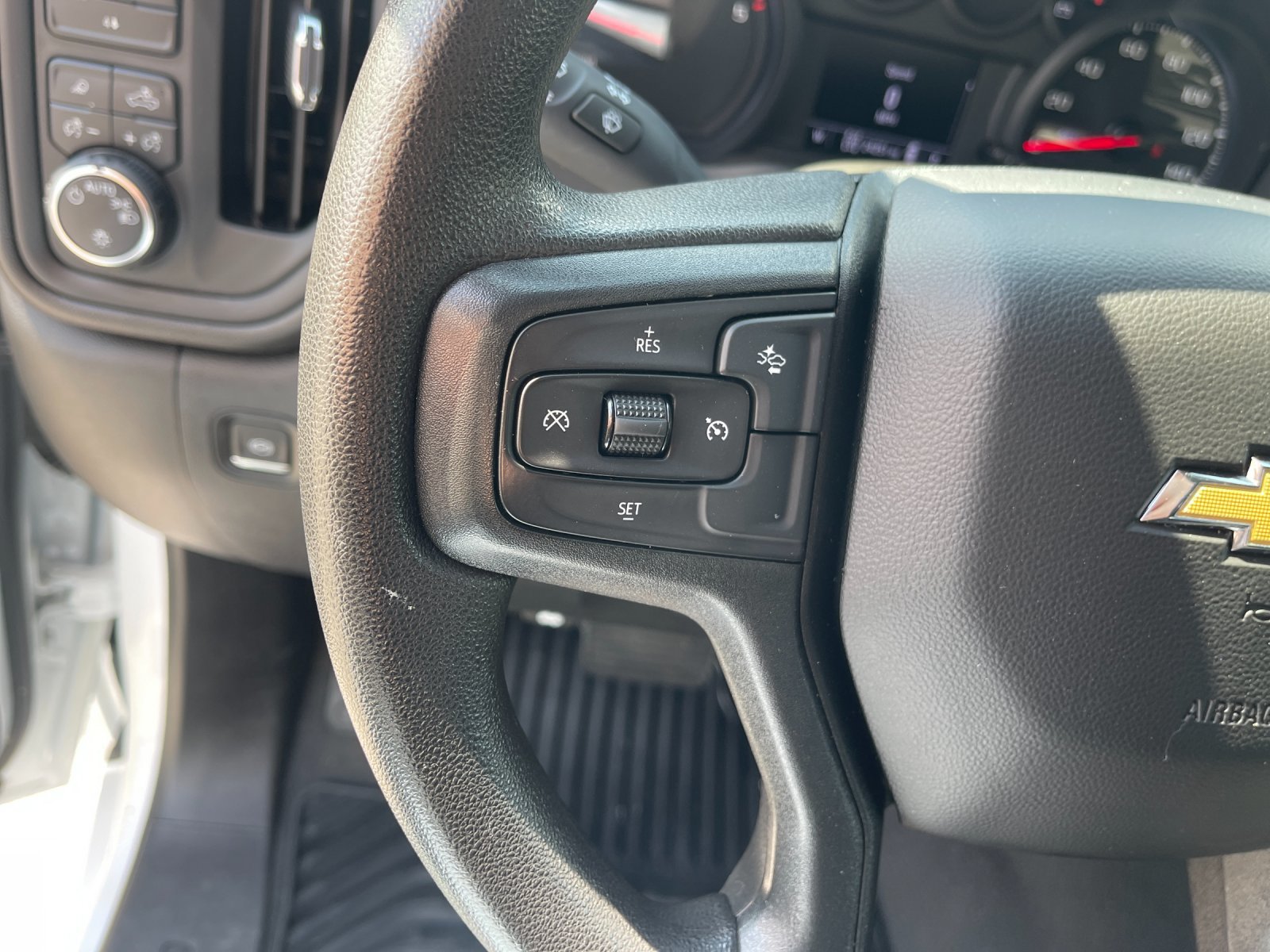 Used 2024 Chevrolet Silverado 2500 Custom w/ Custom Value Package AWD/4WD image 26
