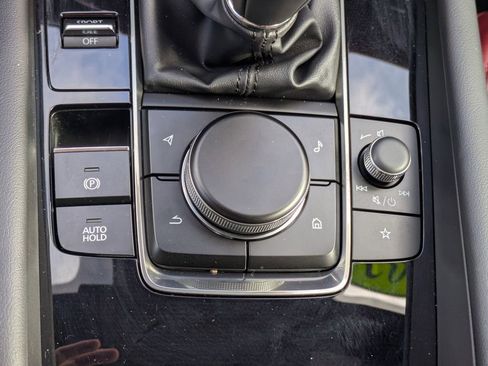 Used 2024 MAZDA MAZDA3 Hatchback w/Premium Plus Pkg image 27