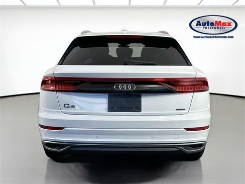 Used 2023 Audi Q8 Premium w/ Convenience Package image 8