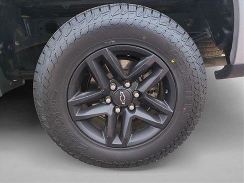 Used 2020 Chevrolet Silverado 1500 Custom Trail Boss image 23