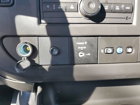 New 2025 Chevrolet Express 3500 w/ Power Convenience Package RWD image 18