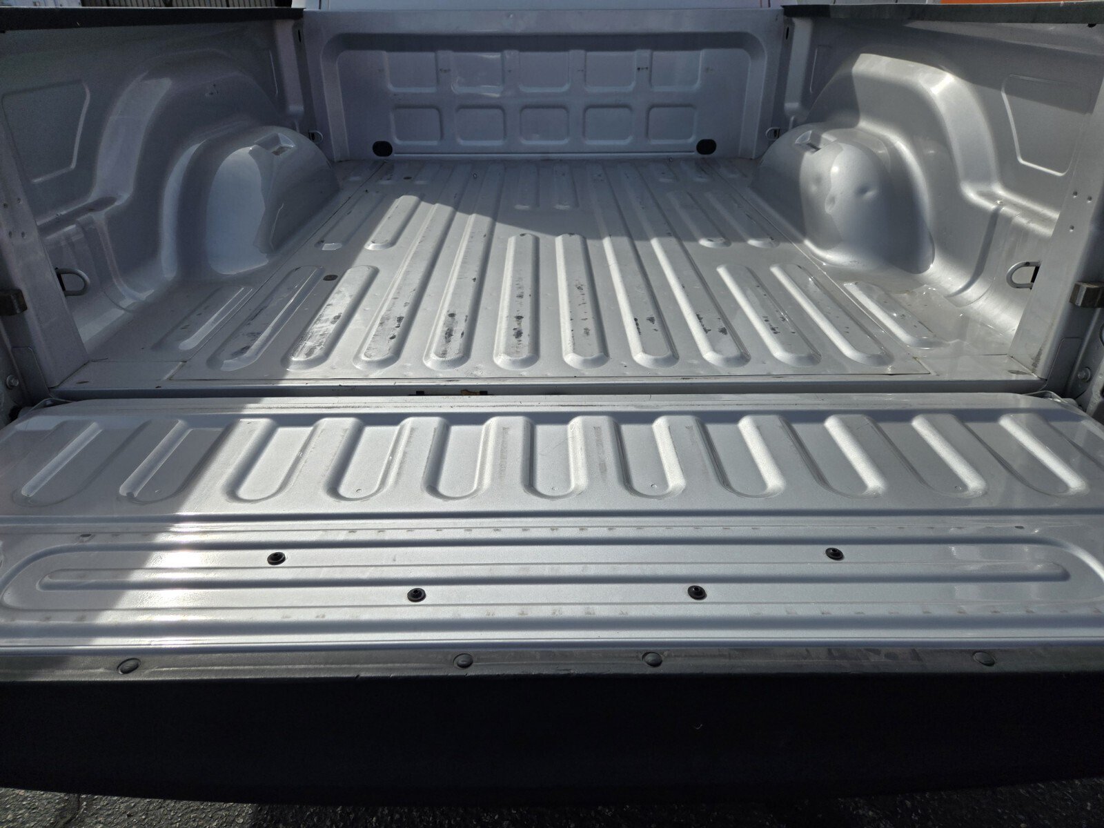 Used 2017 RAM 1500 Express RWD image 10