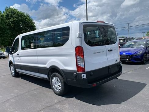 Used 2024 Ford Transit 350 XLT RWD image 3