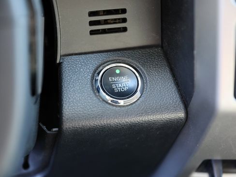 Used 2016 Ford F150 Lariat image 32