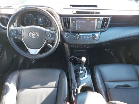 Used 2018 Toyota RAV4 Limited w/ Protection Package image 9