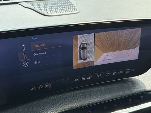 Used 2025 Buick Enclave Preferred image 23