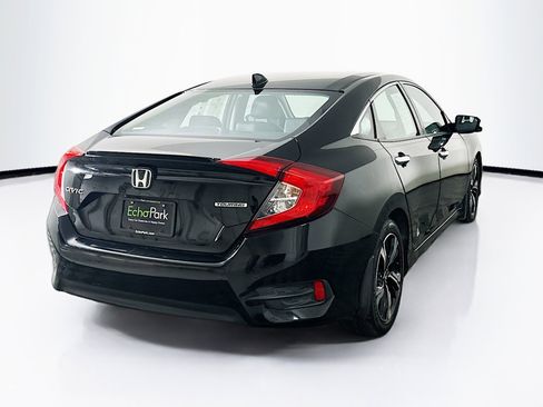 Used 2016 Honda Civic Touring image 9