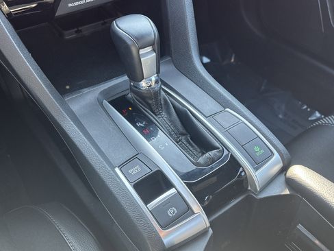 Used 2019 Honda Civic Sport image 18