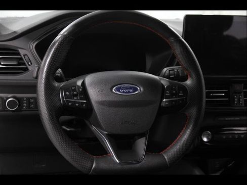 Certified 2023 Ford Escape ST-Line w/ Tech Pack #1 AWD/4WD image 7