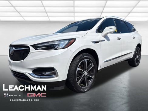 Used 2020 Buick Enclave Essence w/ Sport Touring Edition FWD image 9