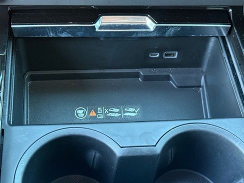 Used 2025 GMC Yukon Denali image 21