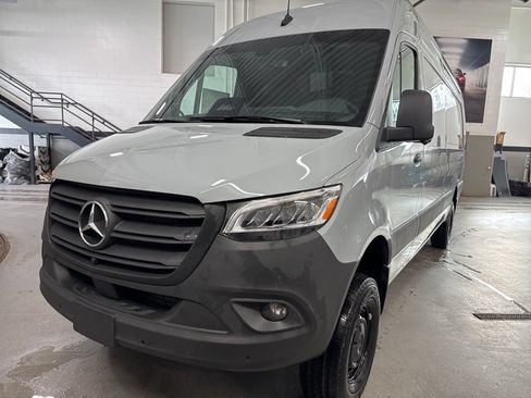 New 2026 Mercedes-Benz Sprinter 2500 image 12