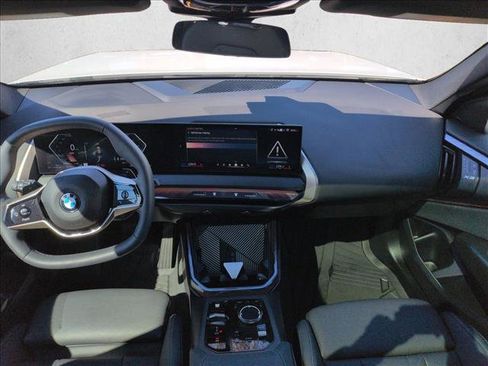 Used 2025 BMW X3 xDrive30i w/ Convenience Package image 17