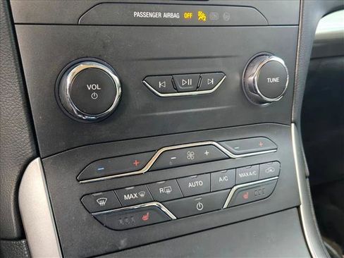 Used 2020 Ford Edge SEL w/ Convenience Package image 15